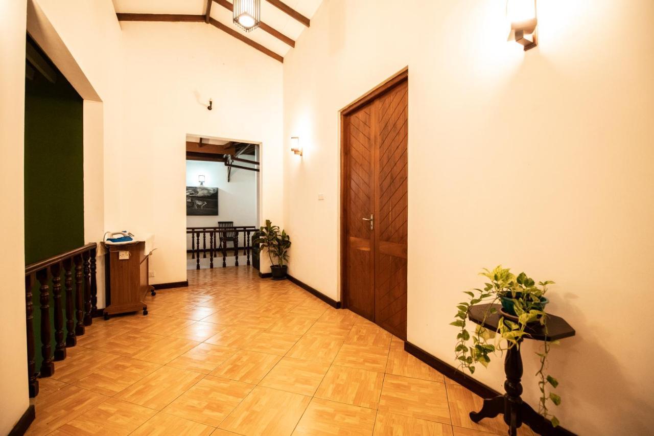 Shakuna Villa Hikkaduwa Exterior photo