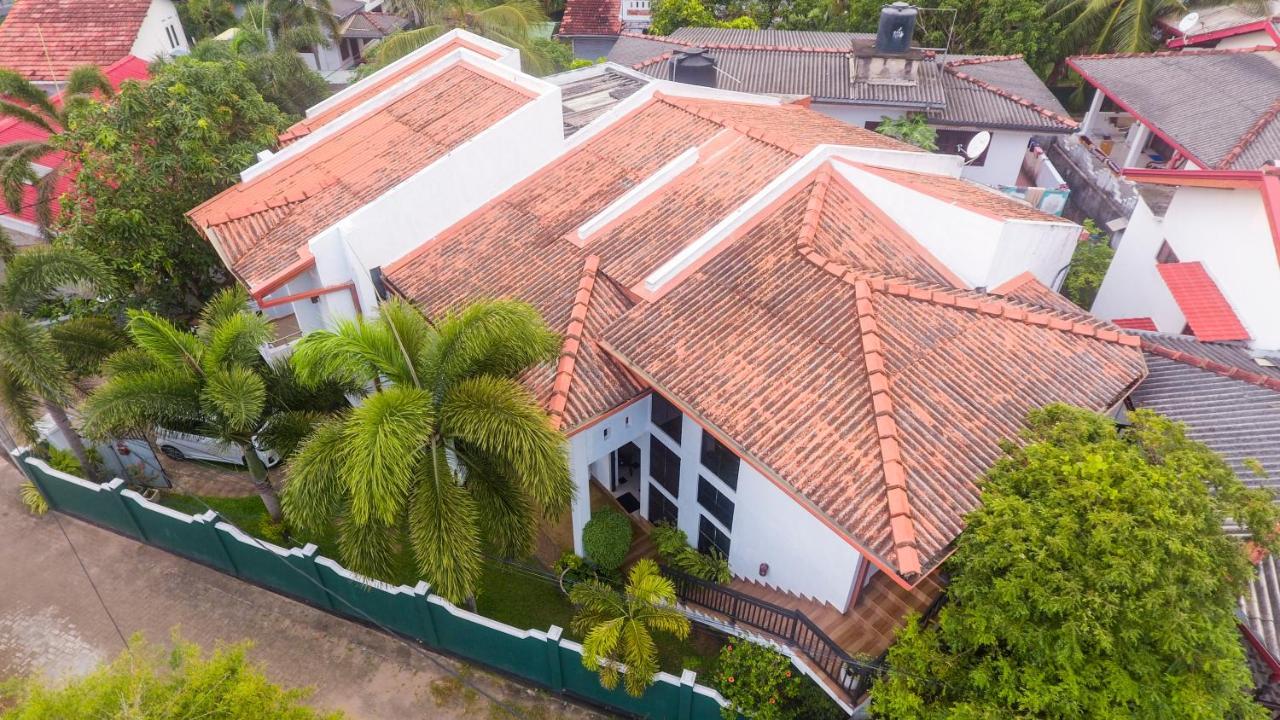 Shakuna Villa Hikkaduwa Exterior photo