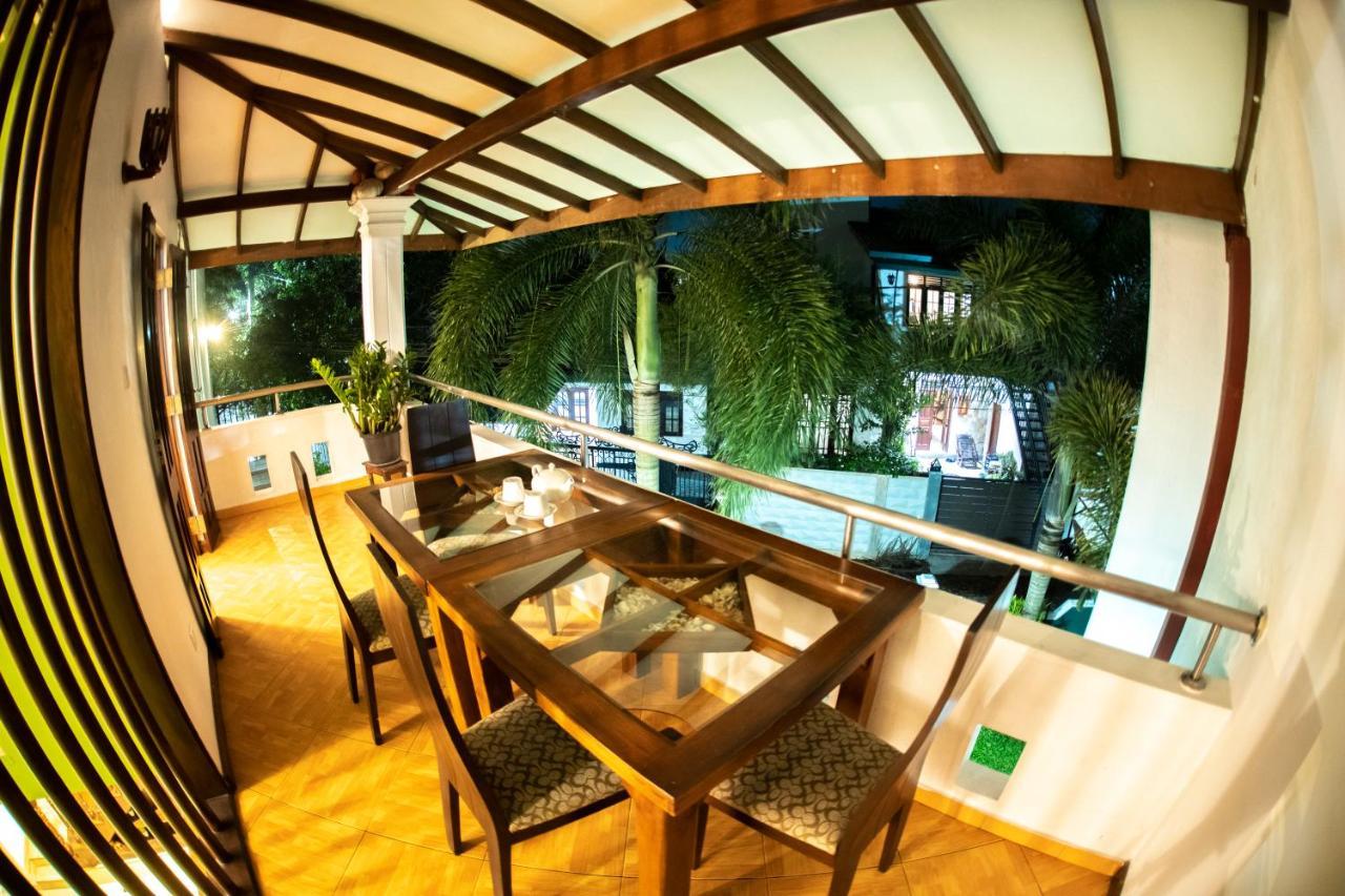 Shakuna Villa Hikkaduwa Exterior photo
